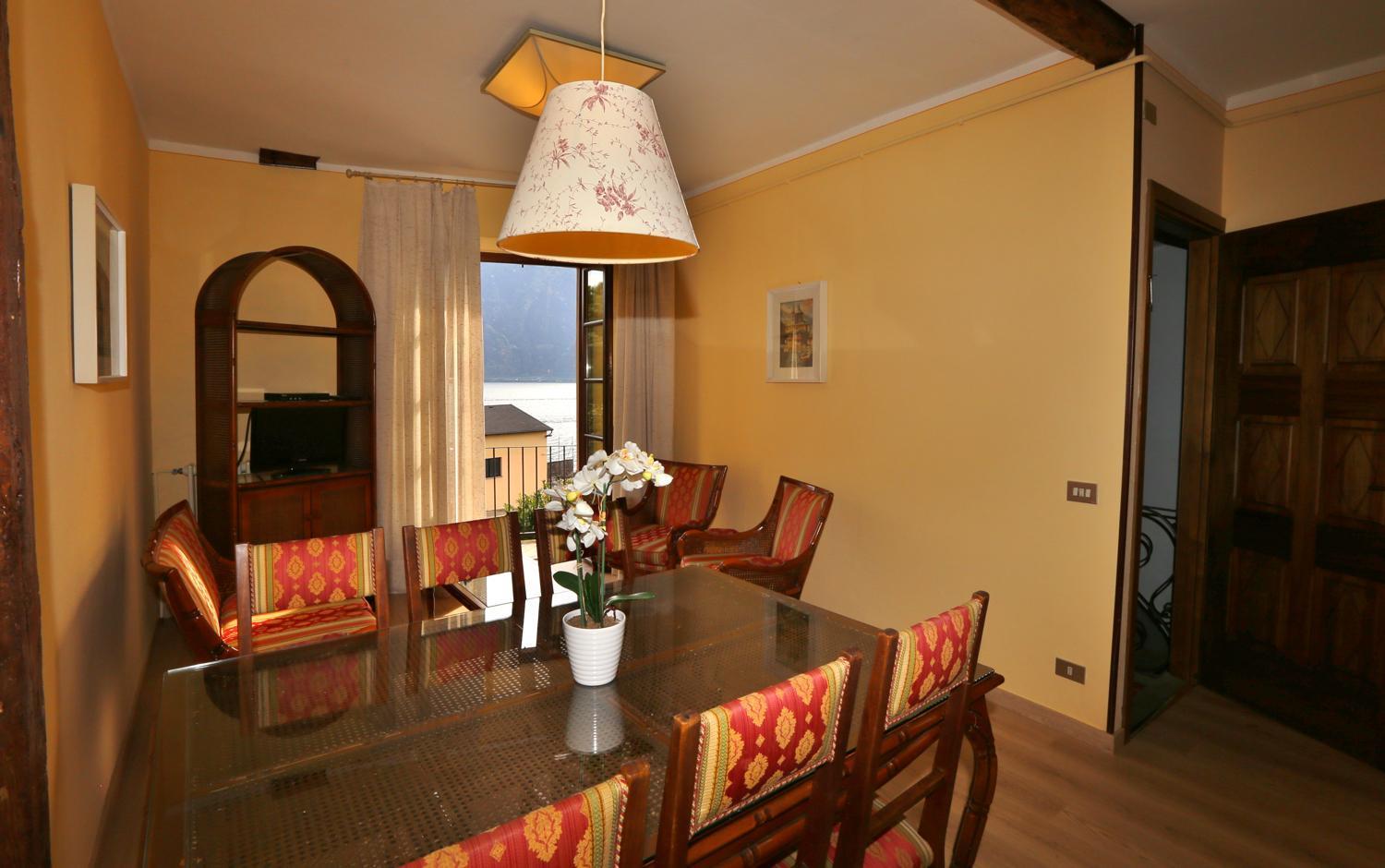 Appartamento Castello กันโนบีโอ ภายนอก รูปภาพ
