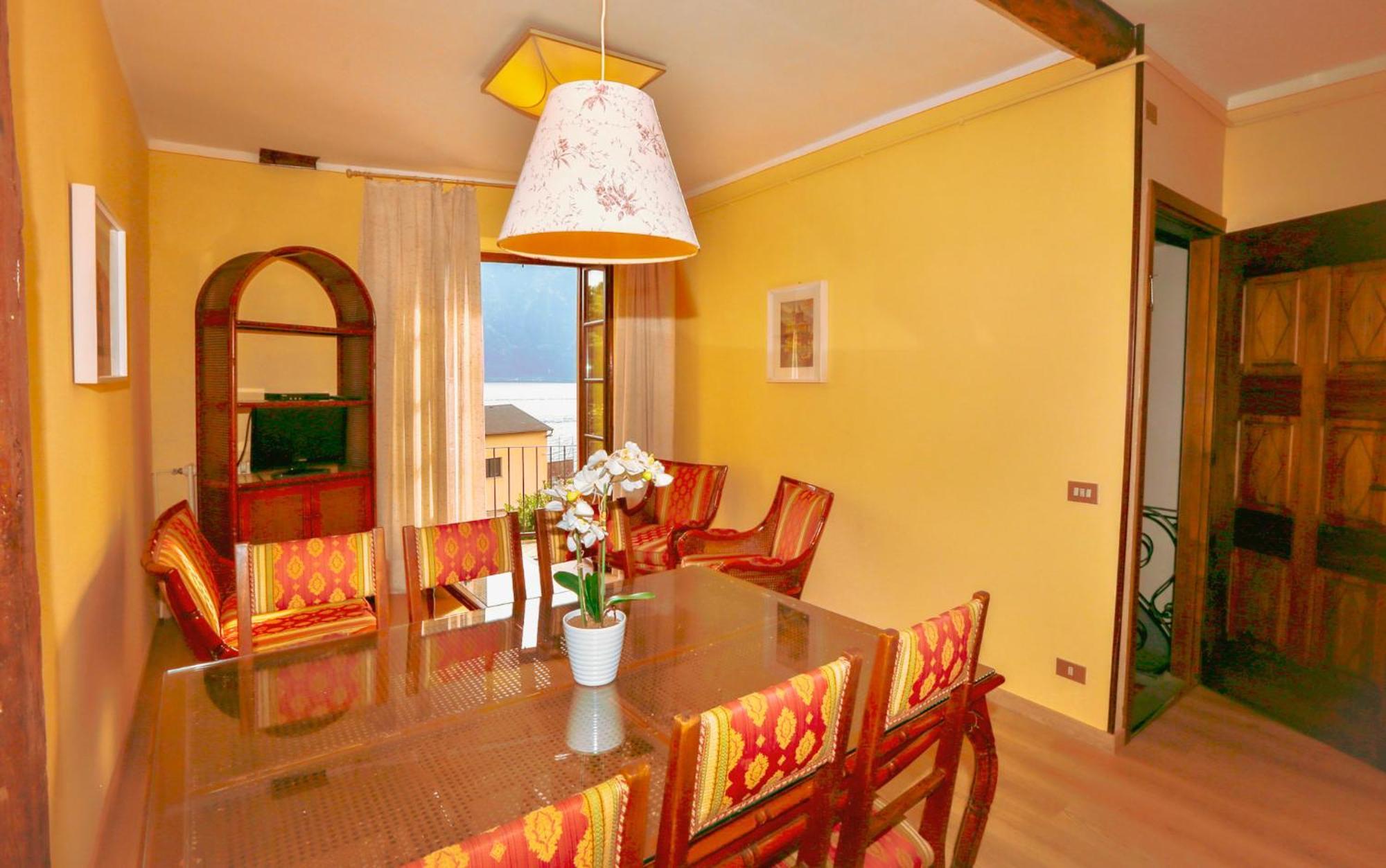 Appartamento Castello กันโนบีโอ ภายนอก รูปภาพ