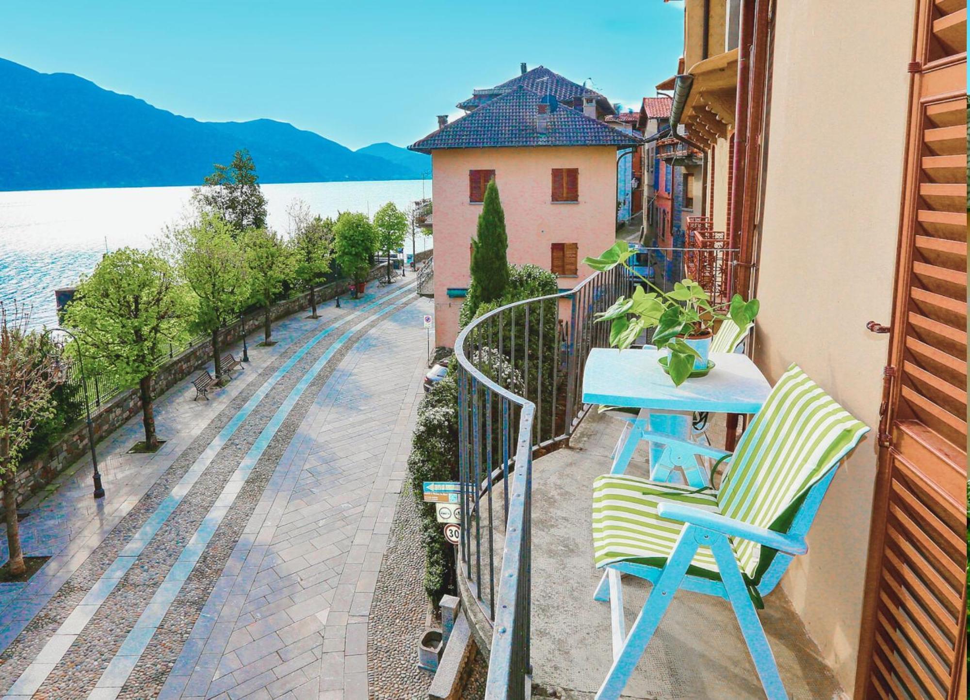 Appartamento Castello กันโนบีโอ ภายนอก รูปภาพ